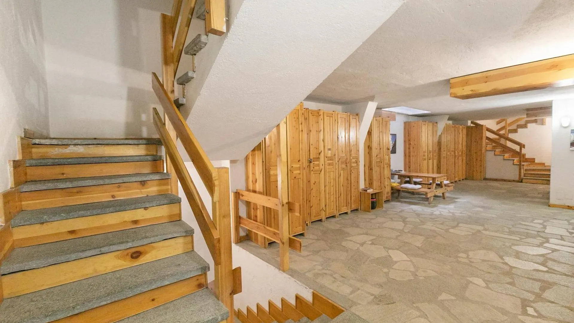 Appartamento Quota 1800 - Happy Rentals Claviere 0*,  Italy